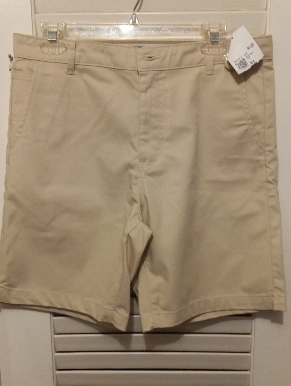 Forever 21 Men's Tan Flat-Front Shorts